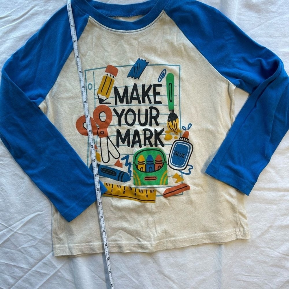 Boys‎ Graphic Shirt & Sweatshirt Bundle | size 4/5 - Picture 5 of 12